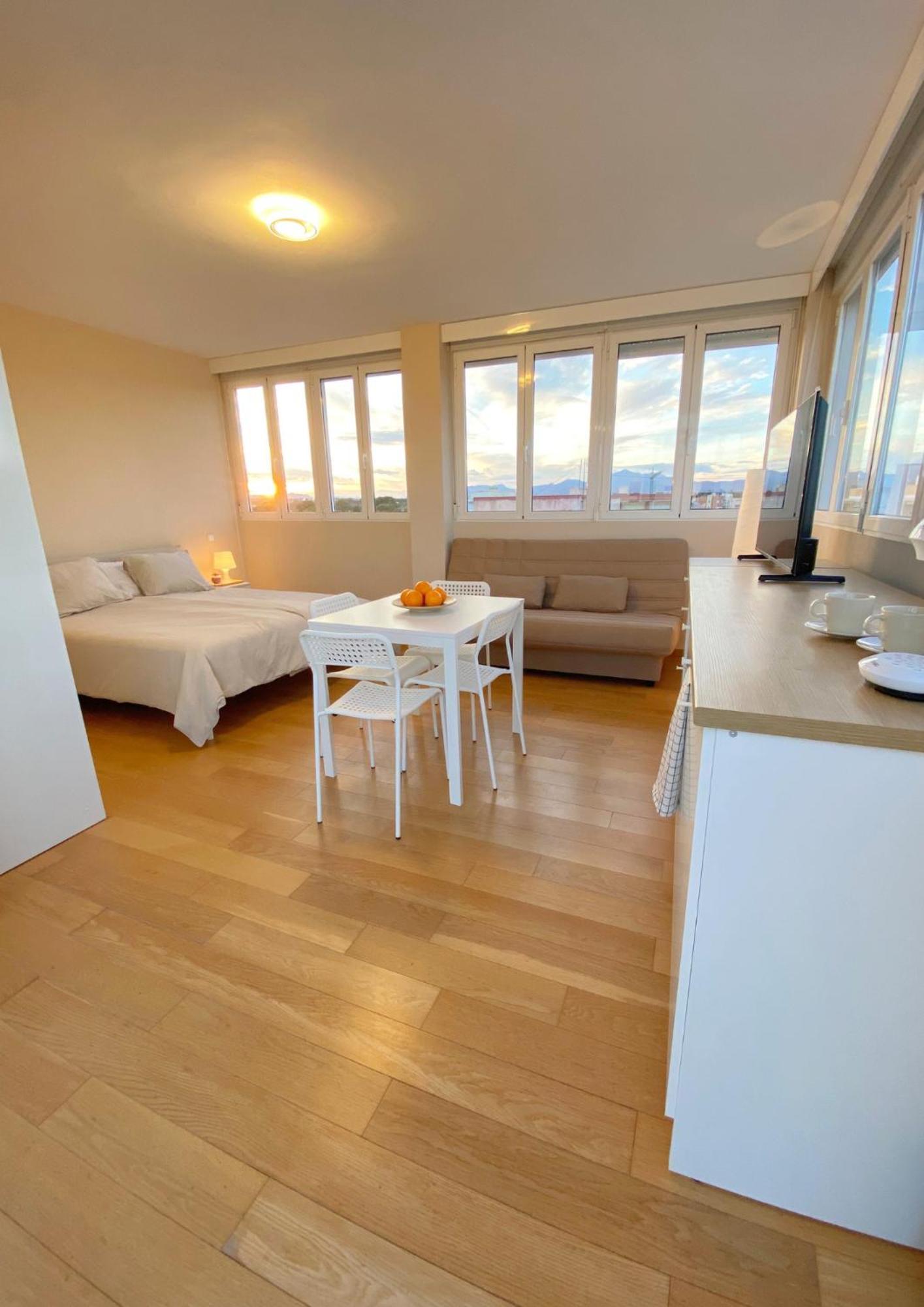 Modern Flat Close To Beach El Campello Exterior photo